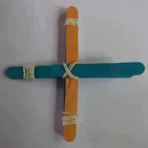 fabriquer une mini catapulte