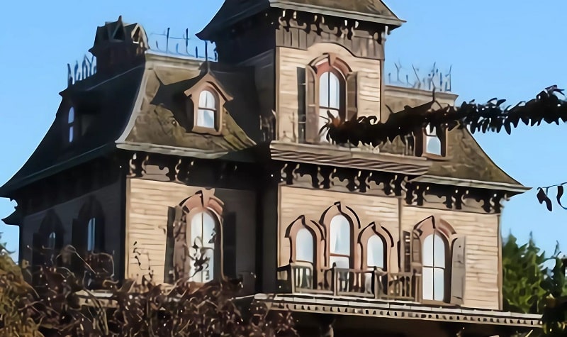 phantom manor attraction disneyland