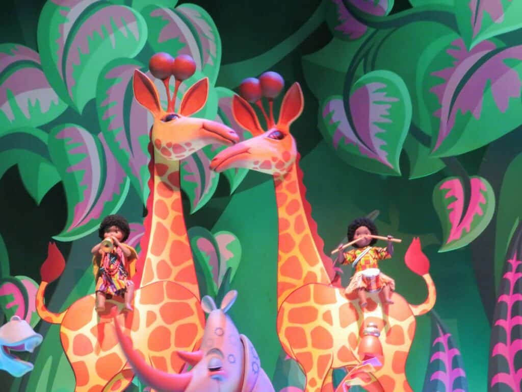 girafes it's a small world