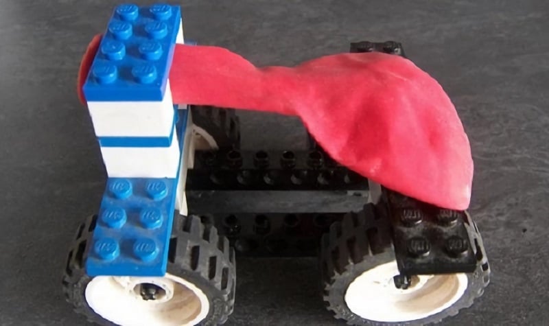 lego défi voiture ballon