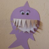Faire un requin avec une assiette en carton