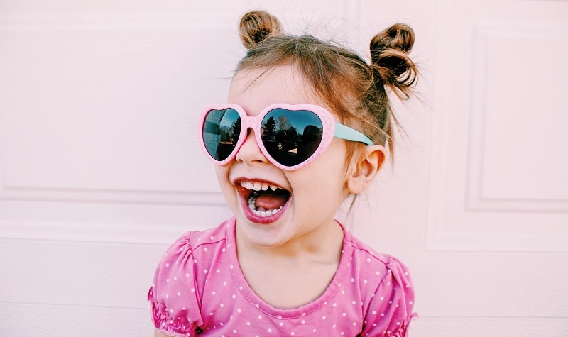 Comment choisir des lunettes de soleil pour vos enfants