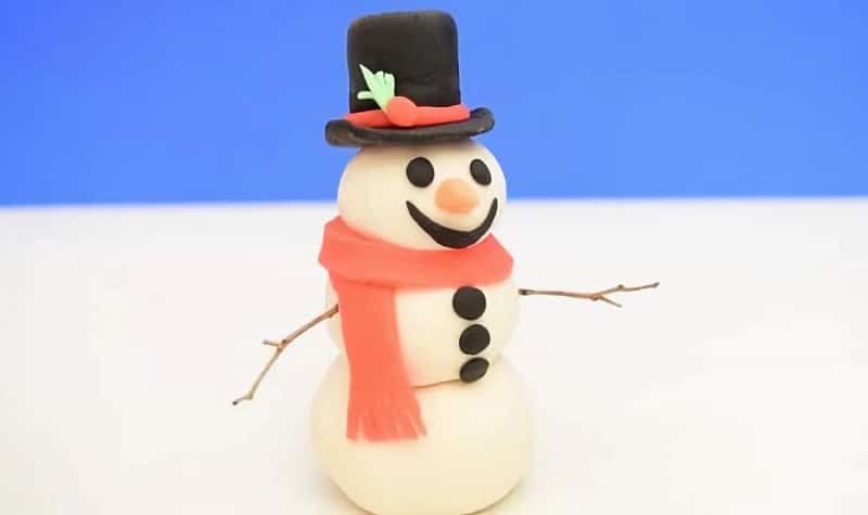 Bonhomme de neige en pâte à modeler