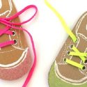 Faire ses lacets avec une carte chaussure