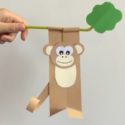 Comment faire un singe en papier qui se balance sur une branche