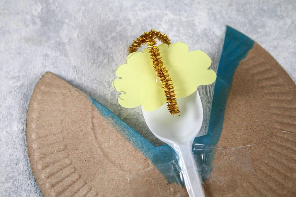 bricolage ange assiette en carton