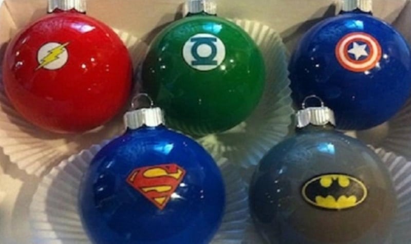 Boules de Noël super-héros