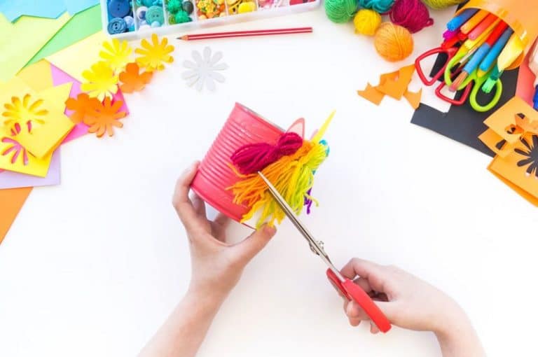 Set 6 Licornes En Bois à Colorier - Avec 12 Feutres Aquarelle - Kit Créatif Enfants DIY - Activité Manuelle Anniversaire