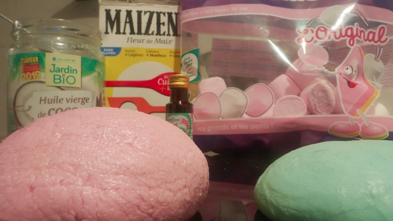 pâte à modeler aux chamallow