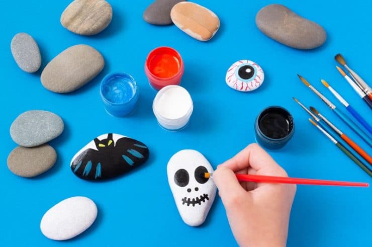 paint a pebble for halloween
