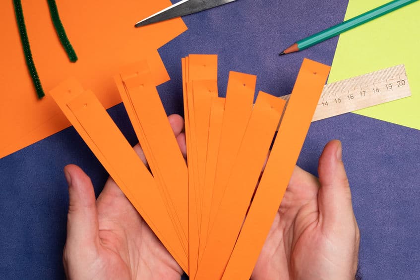 Comment faire une citrouille en papier : un bricolage facile Citrouille-en-papier-4