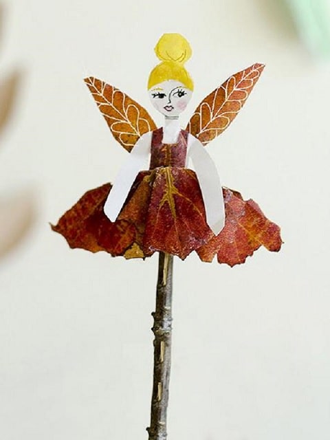 diy leaf puppet