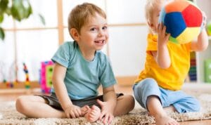 Activités physiques d'intérieur pour les tout-petits