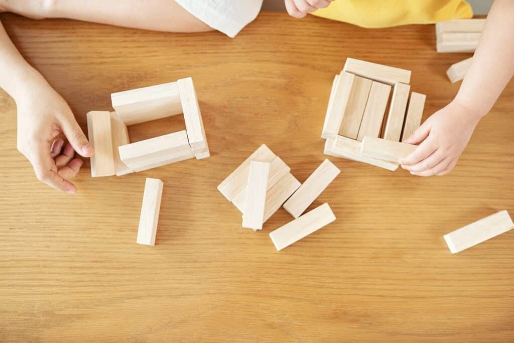 jeu de construction en bois