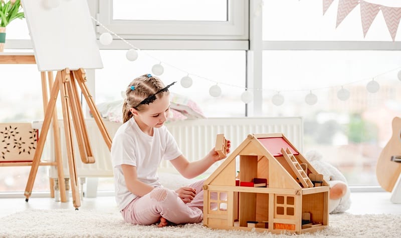 maison de poupée en bois jouet idéal