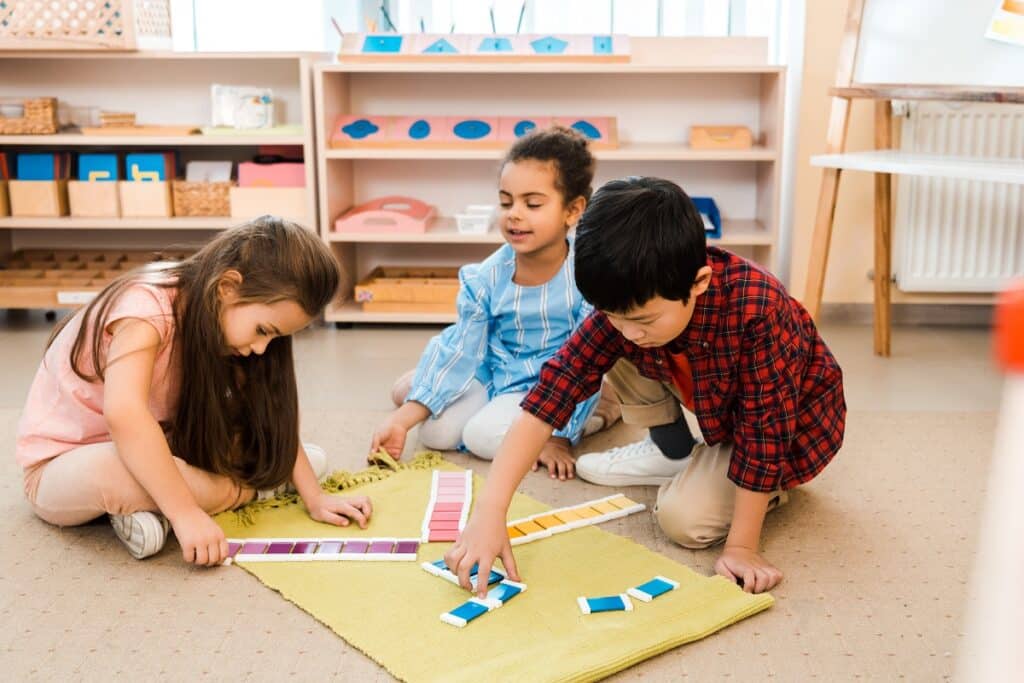 enfants école montessori