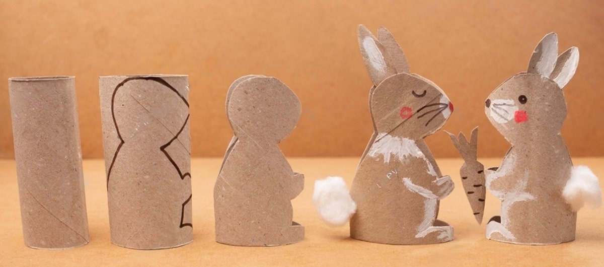 Un lapin de Pâques avec une empreinte de main - Mister Lapin