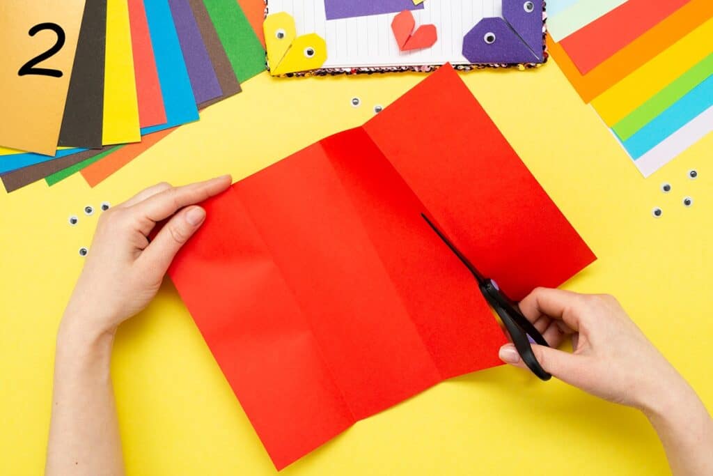 étape 2 marque-page coeur origami