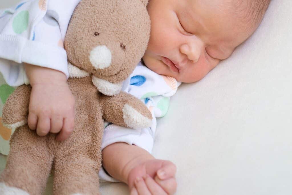 idée cadeau pour une naissance peluche