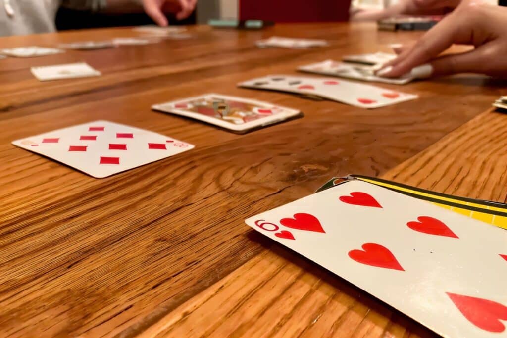 tout savoir sur le jeu de solitaire à trois cartes
