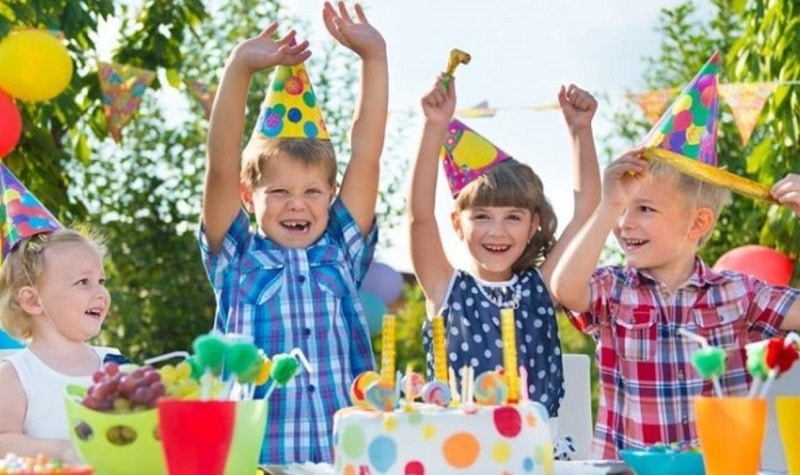 Jeux anniversaire pour les enfants : classiques et à thème