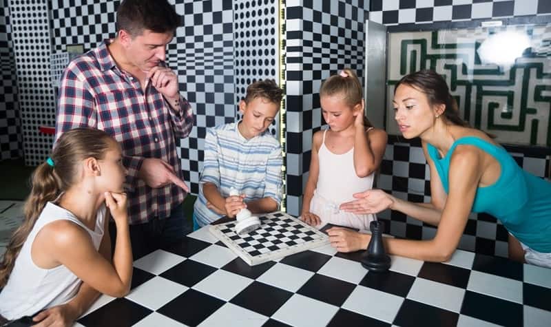 Les meilleurs thèmes d'escape game pour vivre une aventure en famille