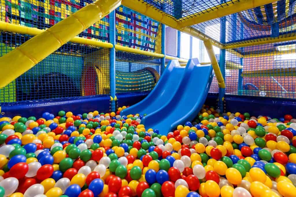 aire de jeu enfant intérieure