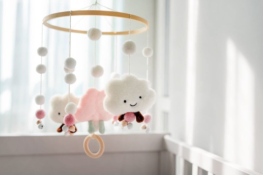 mobile bébé en tissu