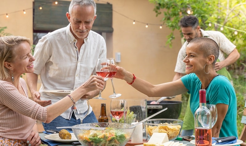 comment concilier apéros entre amis et enfants à la maison